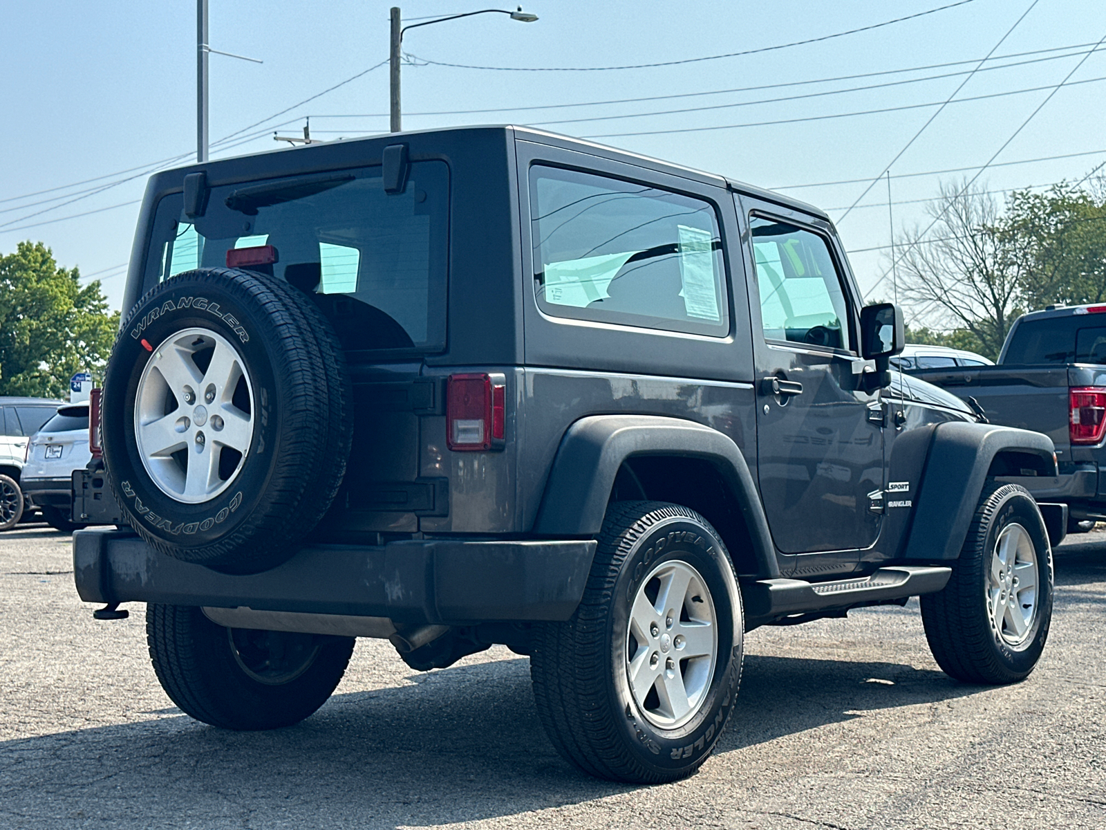 2017 Jeep Wrangler Sport 3