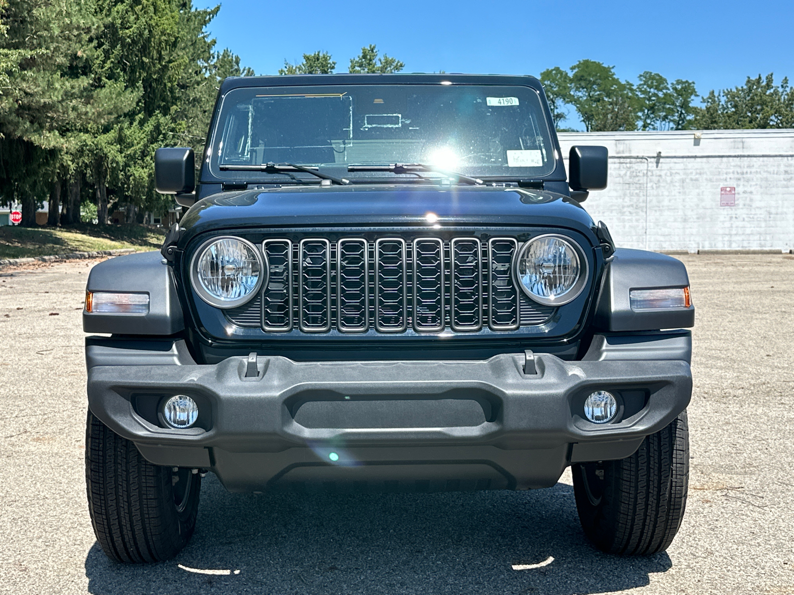 2024 Jeep Wrangler Sport S 32