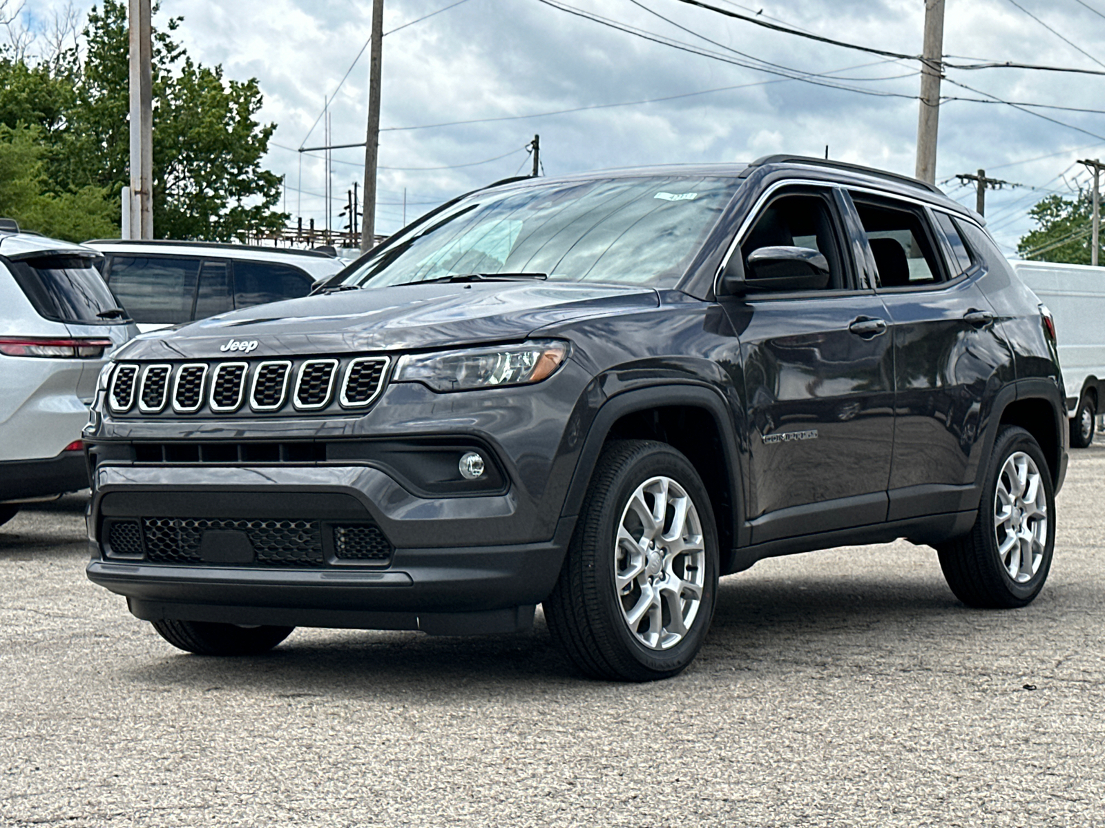 2024 Jeep Compass Latitude Lux 5