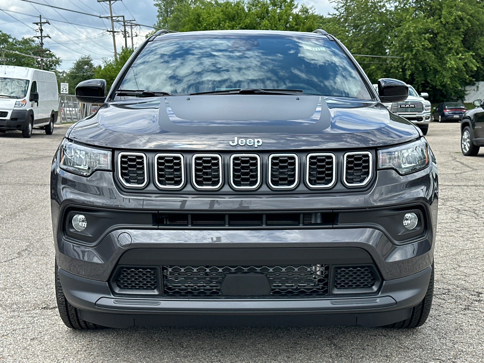 2024 Jeep Compass Latitude Lux 33