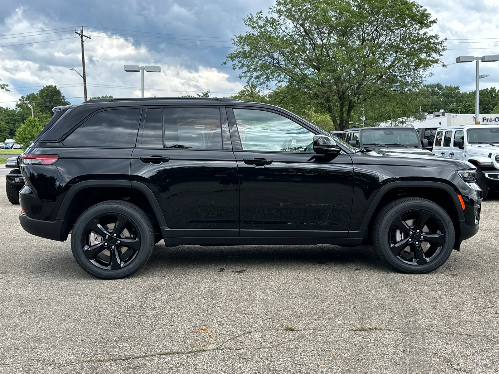 2024 Jeep Grand Cherokee Altitude X 2