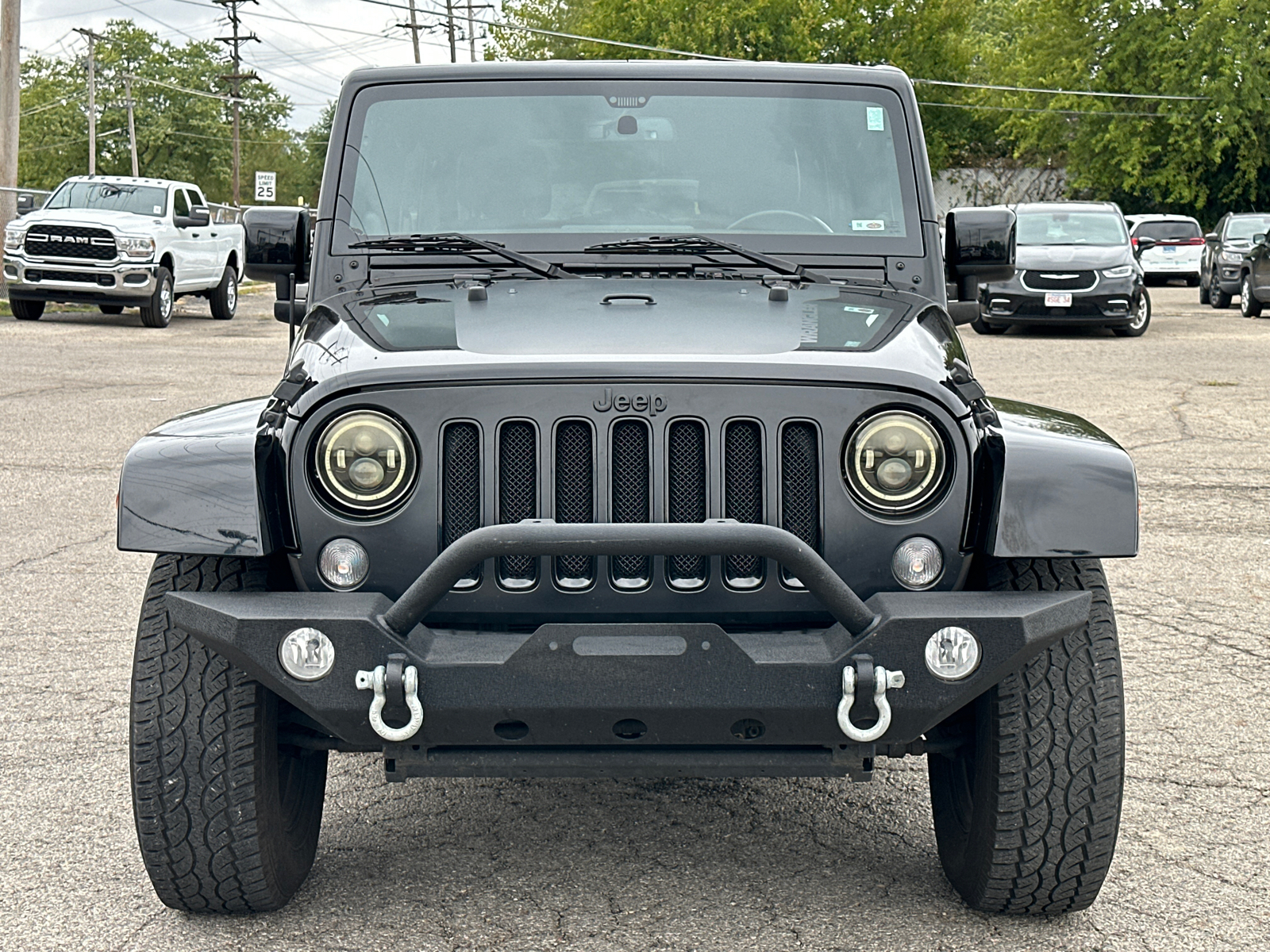 2014 Jeep Wrangler Unlimited Altitude 32