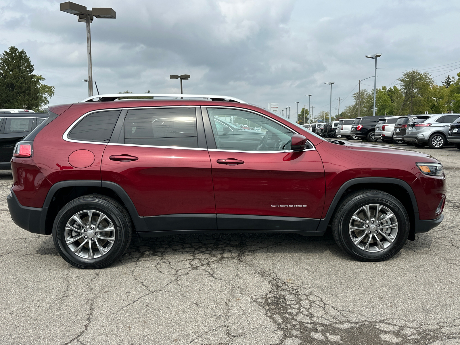 2020 Jeep Cherokee Latitude Plus 2