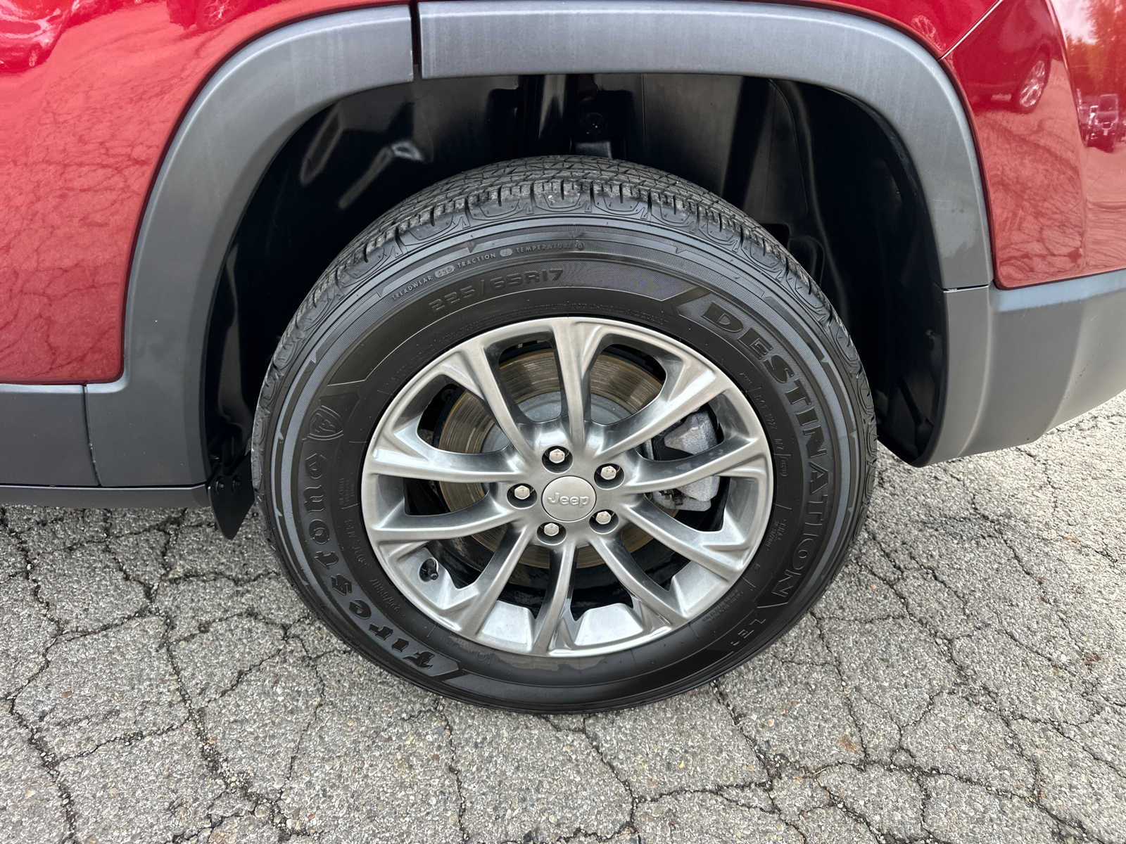 2020 Jeep Cherokee Latitude Plus 30