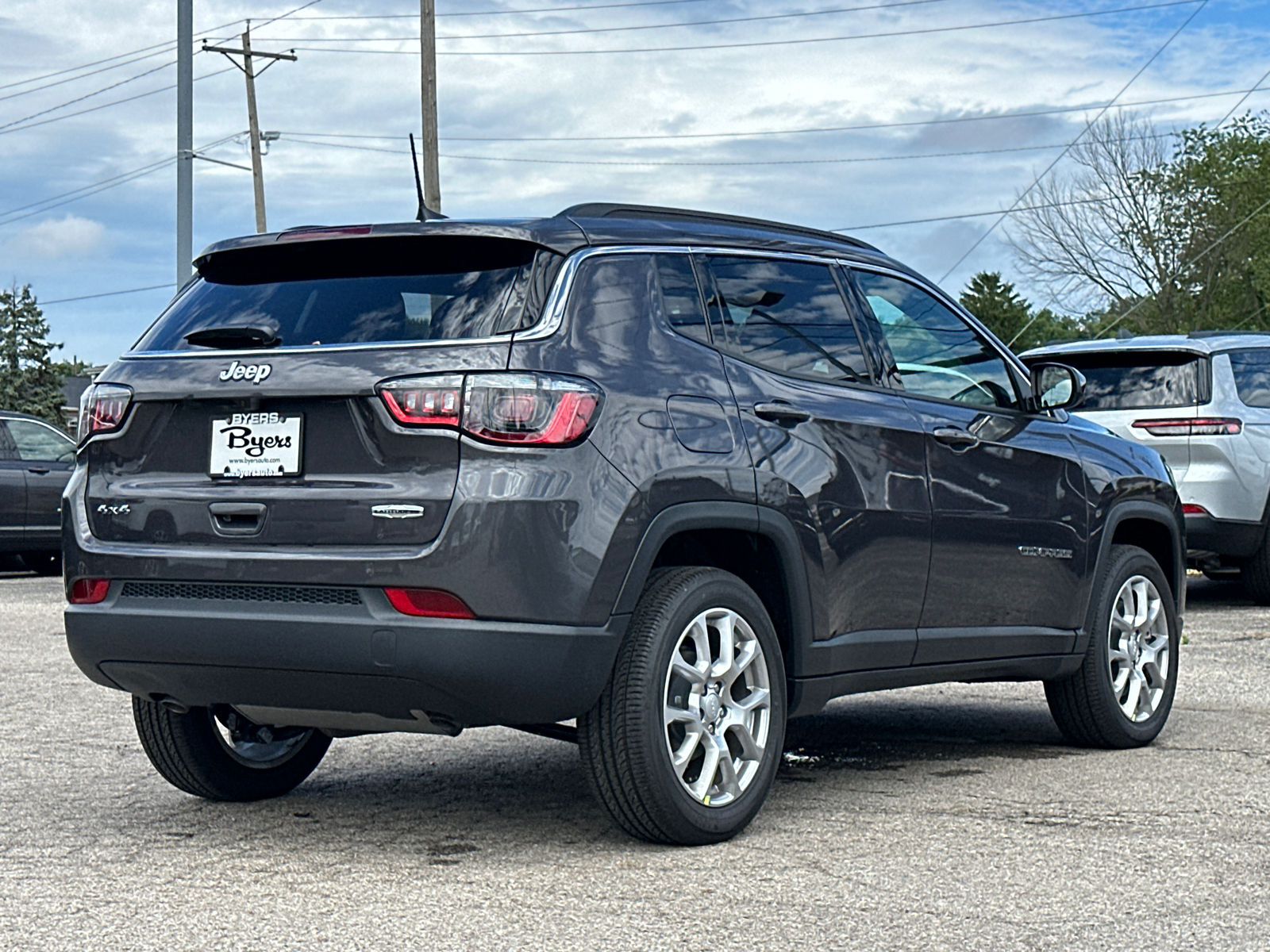 2024 Jeep Compass Latitude Lux 3