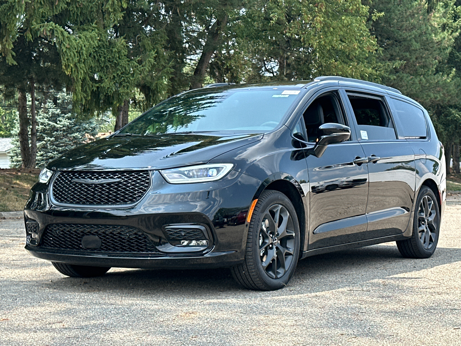 2024 Chrysler Pacifica Touring L 5