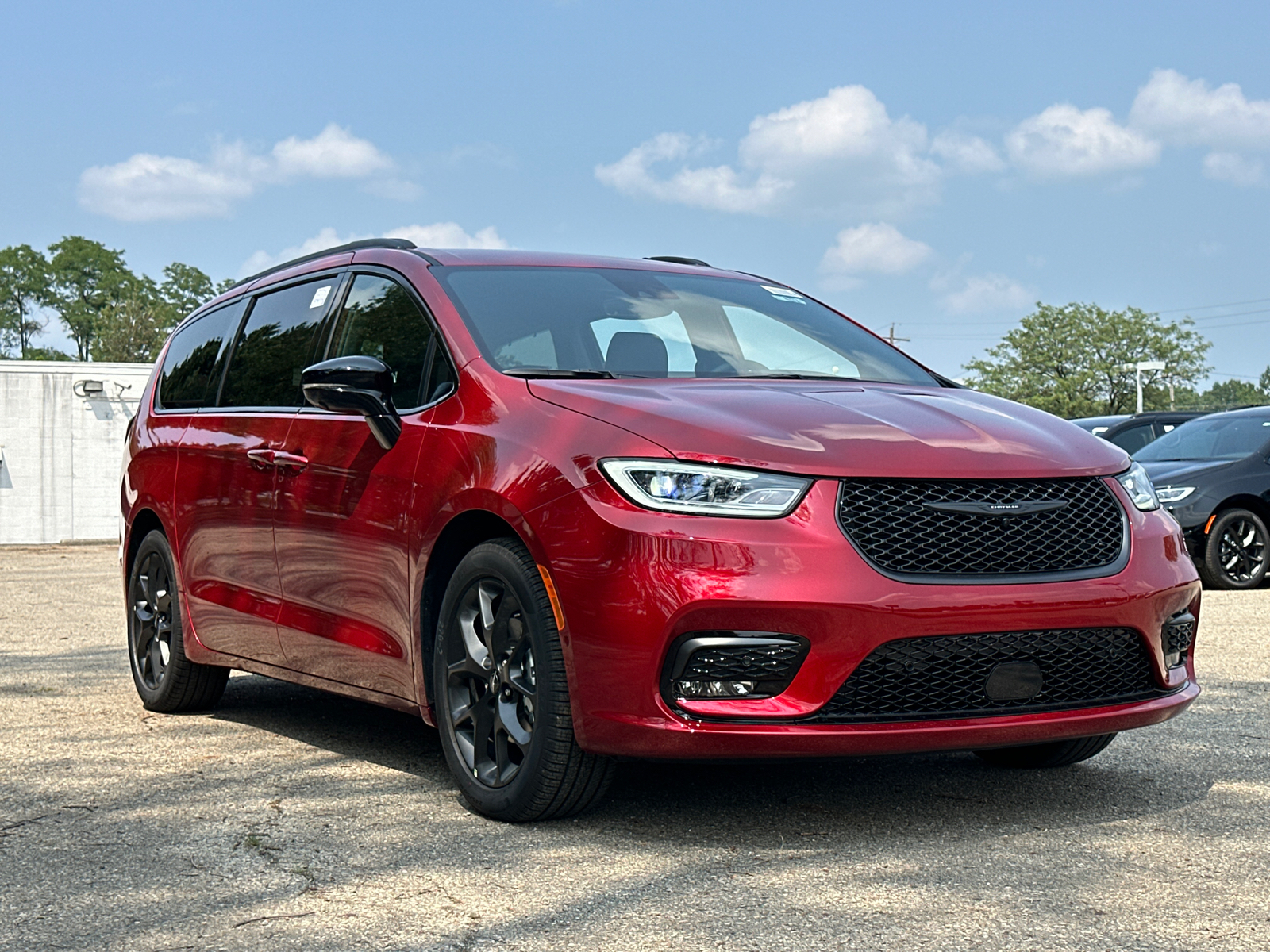 2024 Chrysler Pacifica Touring L 1