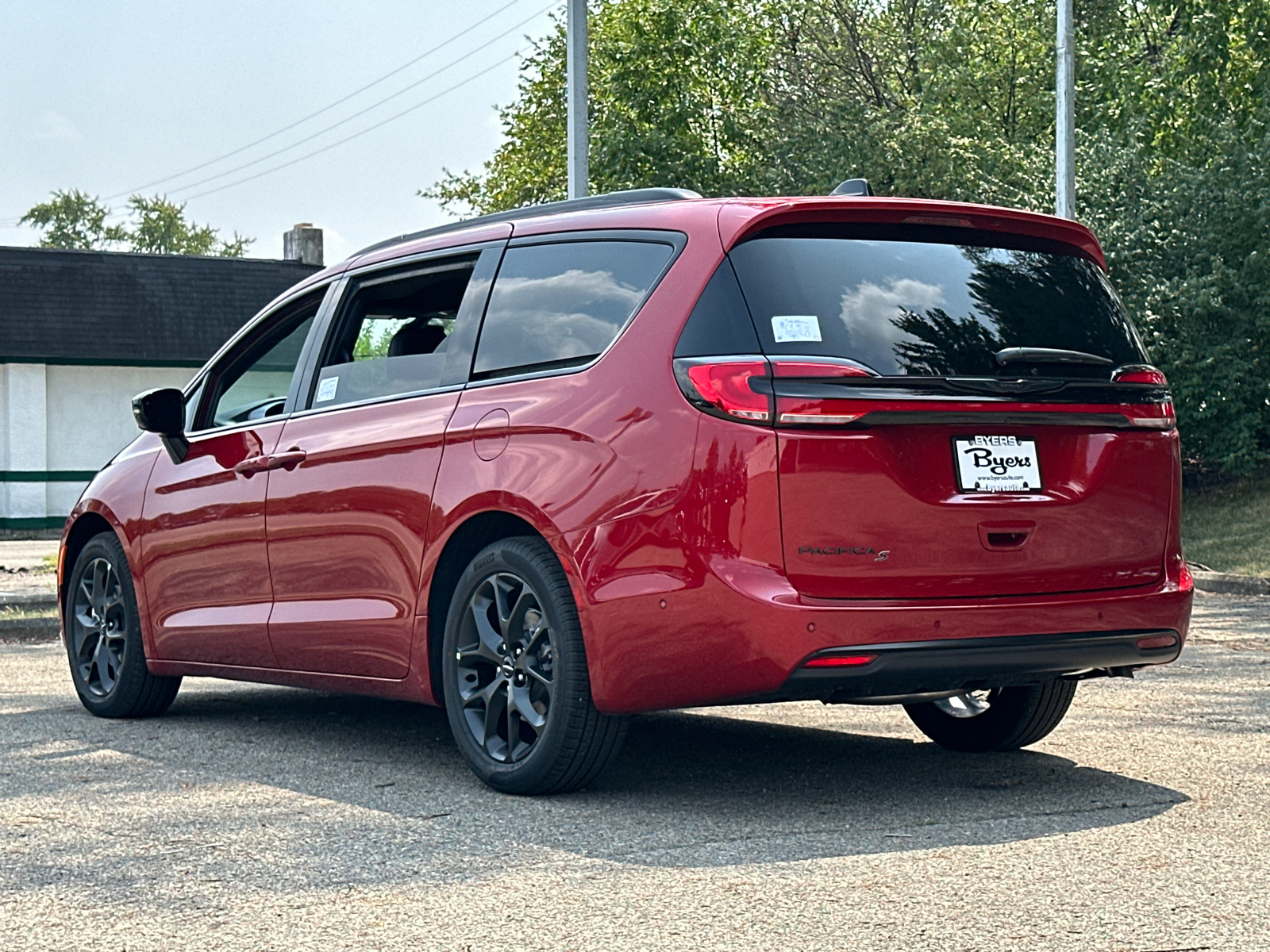 2024 Chrysler Pacifica Touring L 4