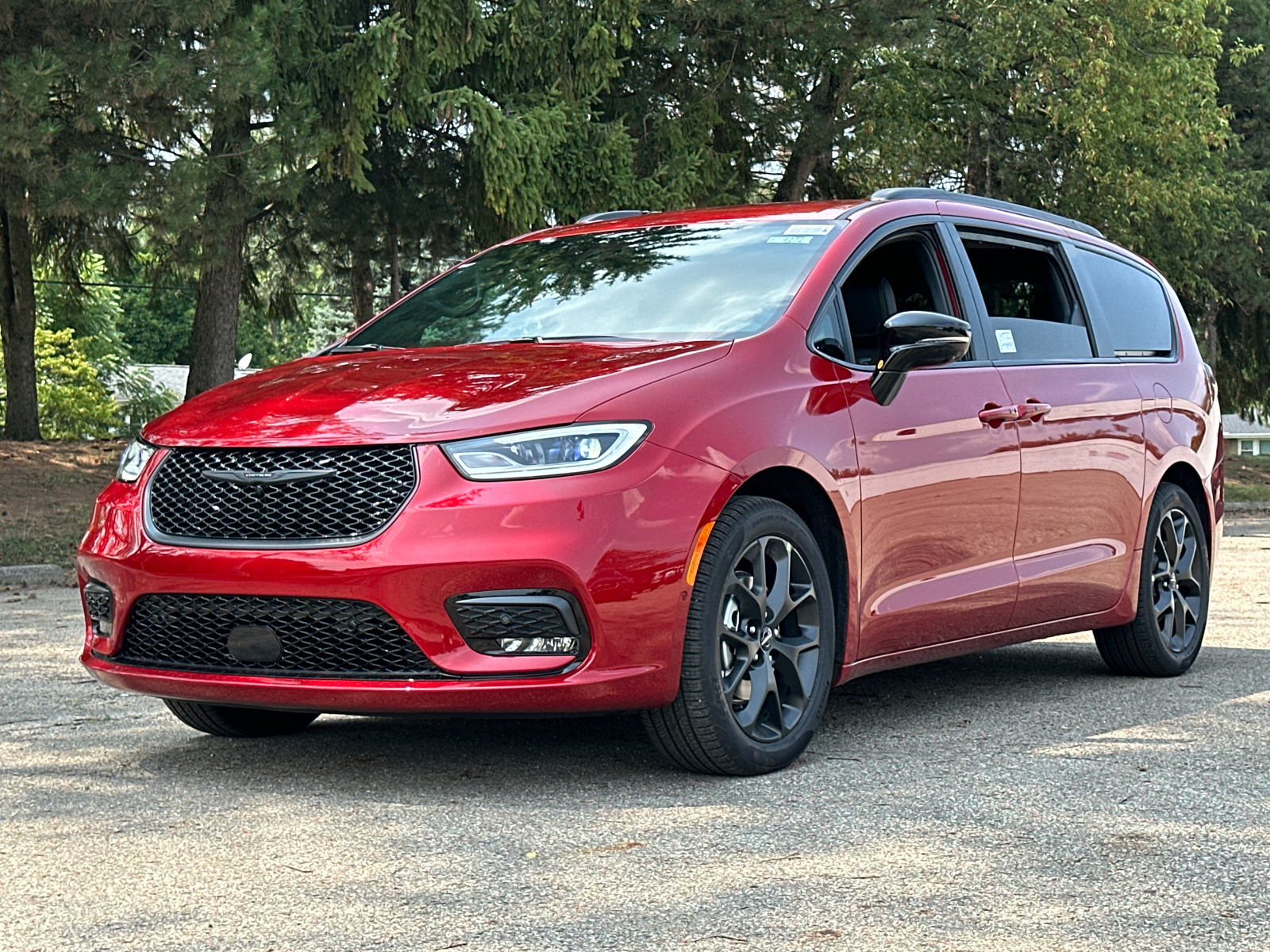 2024 Chrysler Pacifica Touring L 5