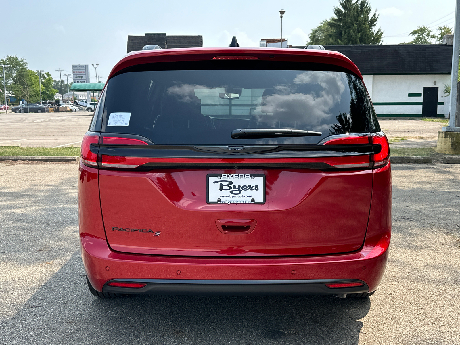 2024 Chrysler Pacifica Touring L 34