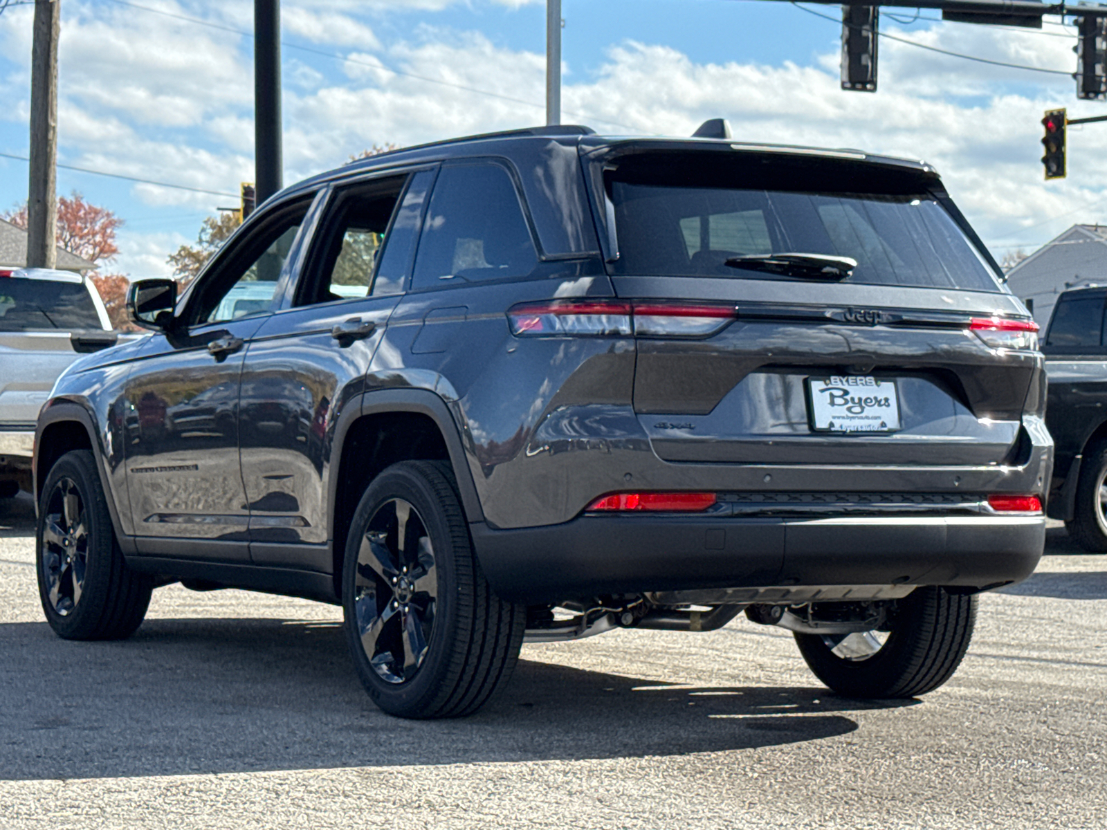 2025 Jeep Grand Cherokee Laredo 4