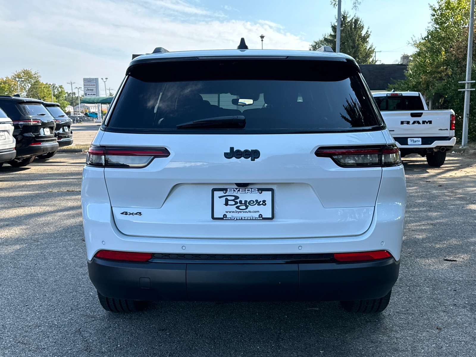 2025 Jeep Grand Cherokee L Altitude X 33