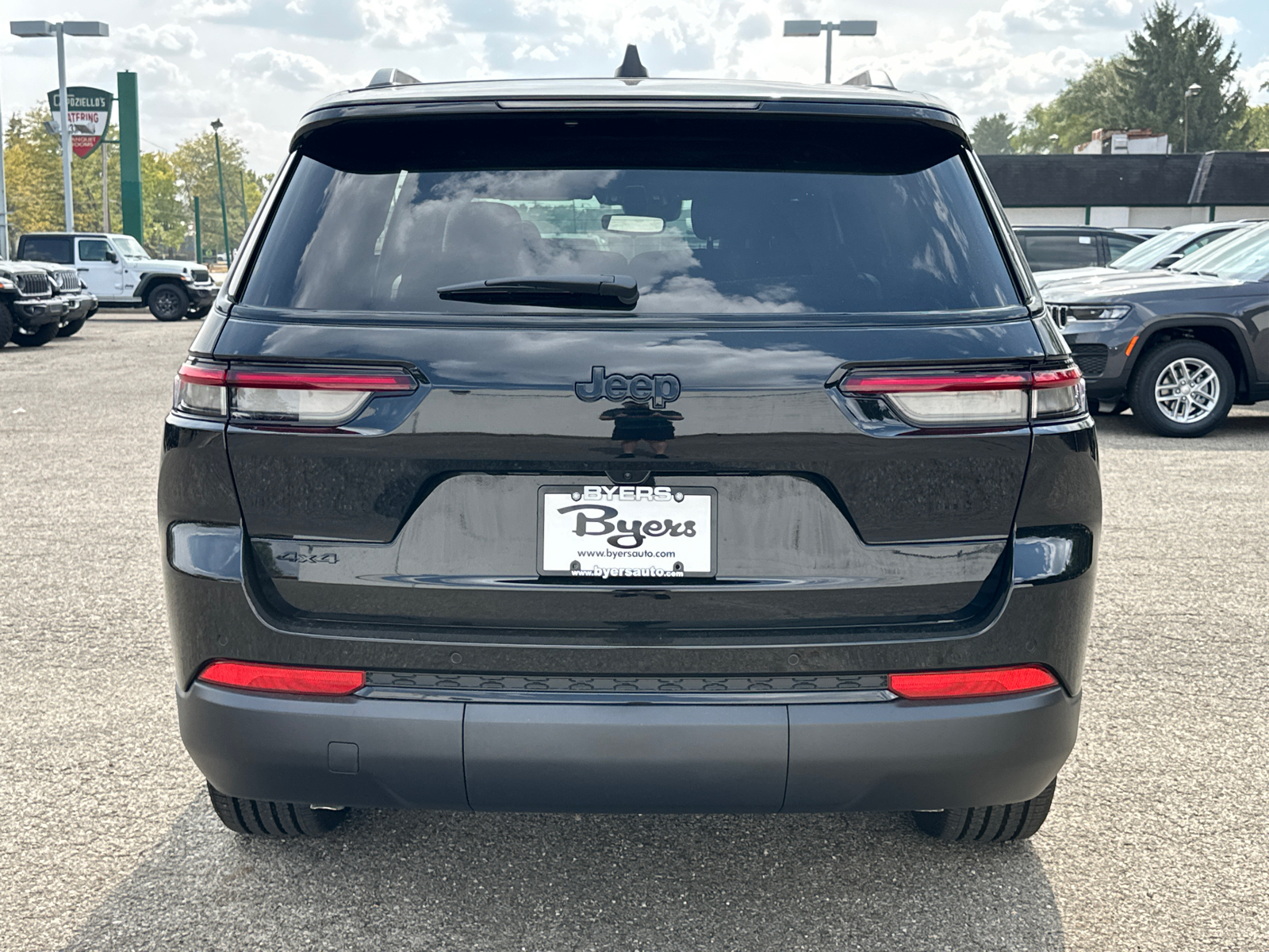 2025 Jeep Grand Cherokee L Altitude X 33