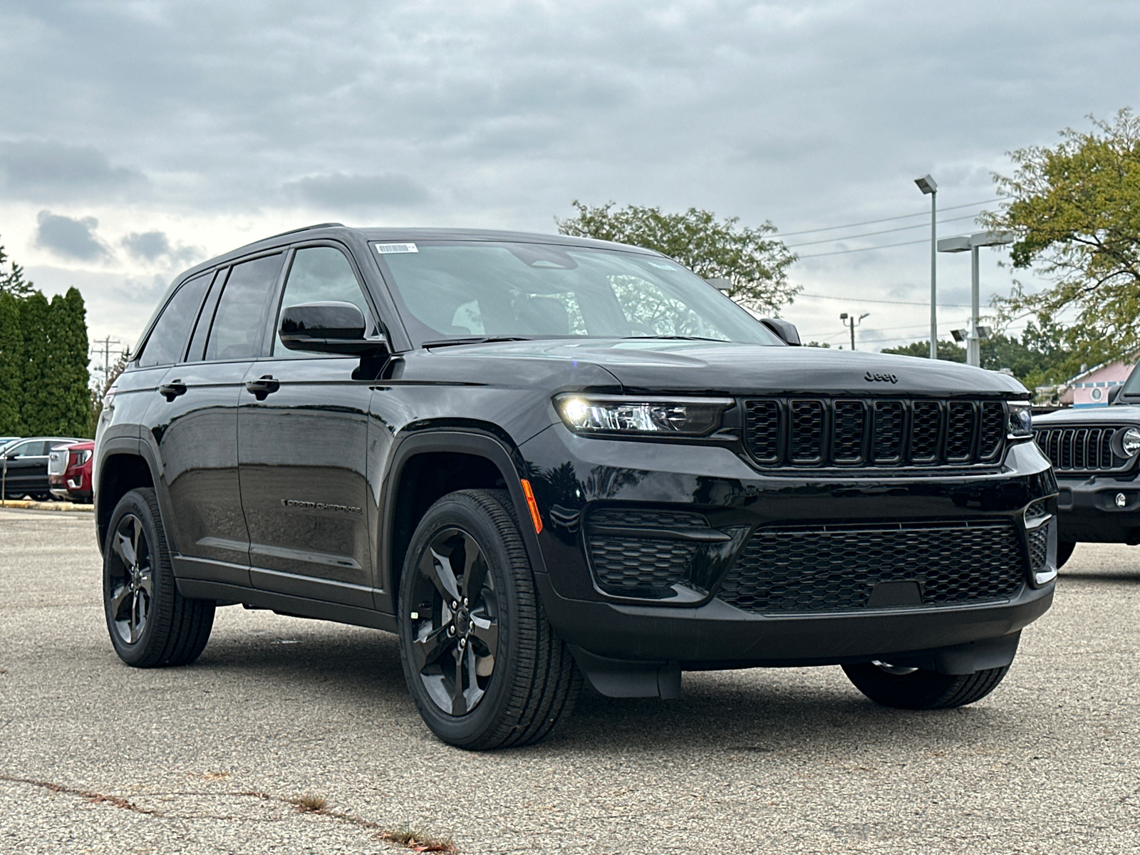 2025 Jeep Grand Cherokee Altitude X 1