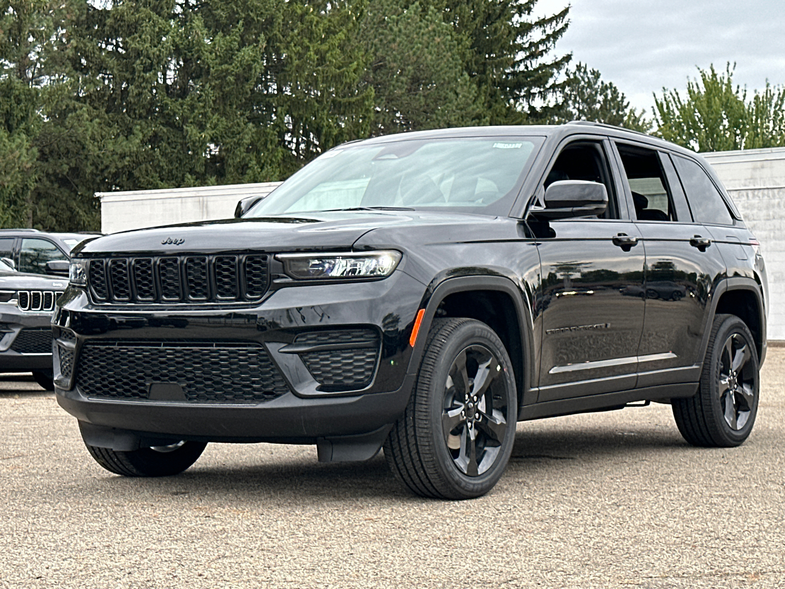 2025 Jeep Grand Cherokee Altitude X 5