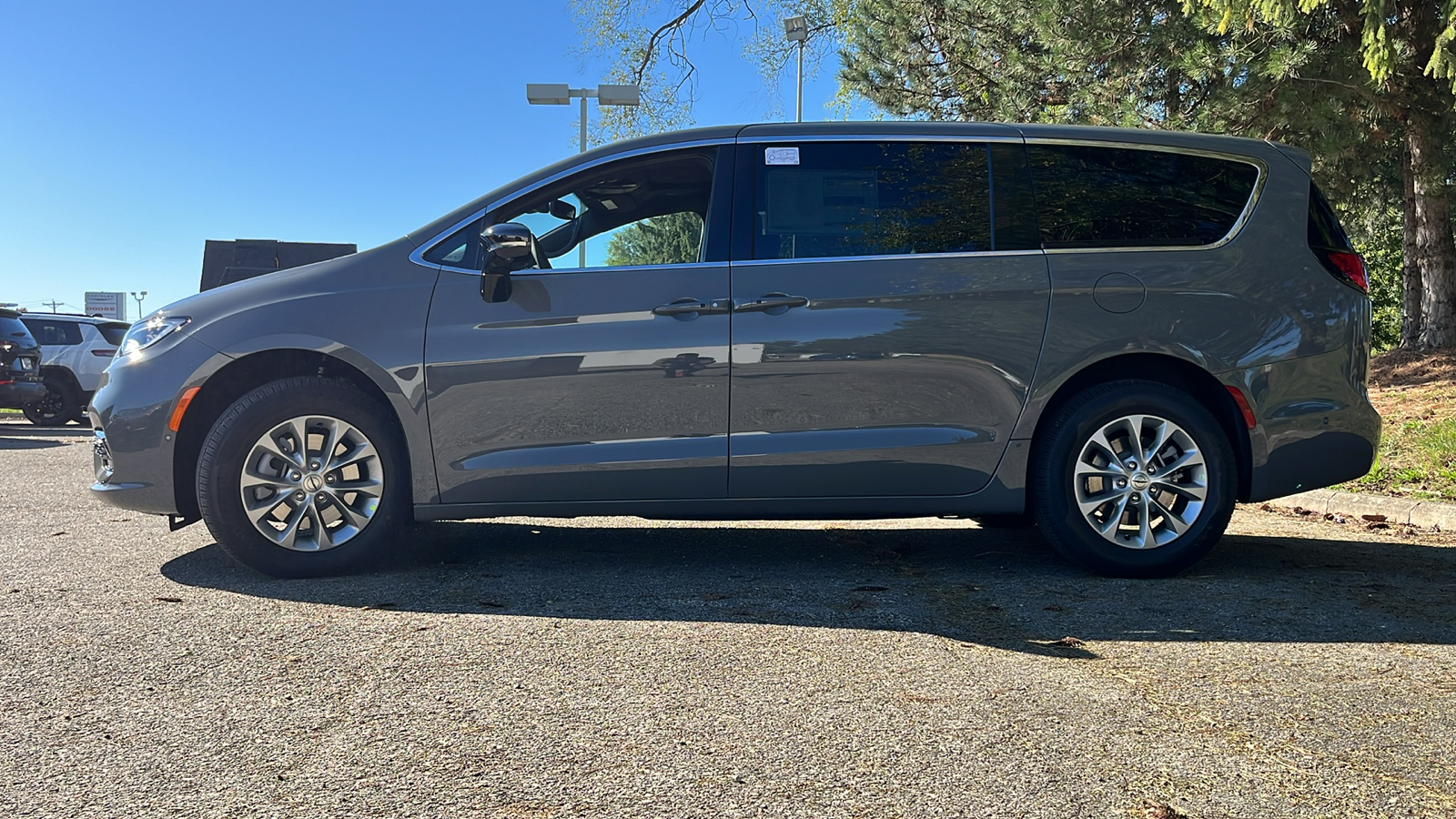 2025 Chrysler Pacifica Select AWD 7