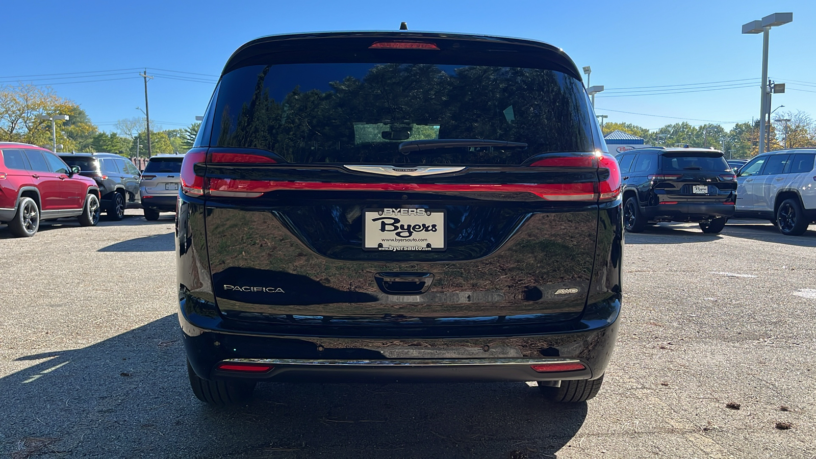 2025 Chrysler Pacifica Select AWD 4