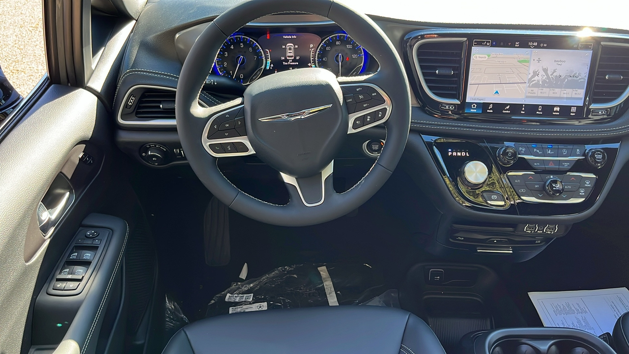 2025 Chrysler Pacifica Select 39