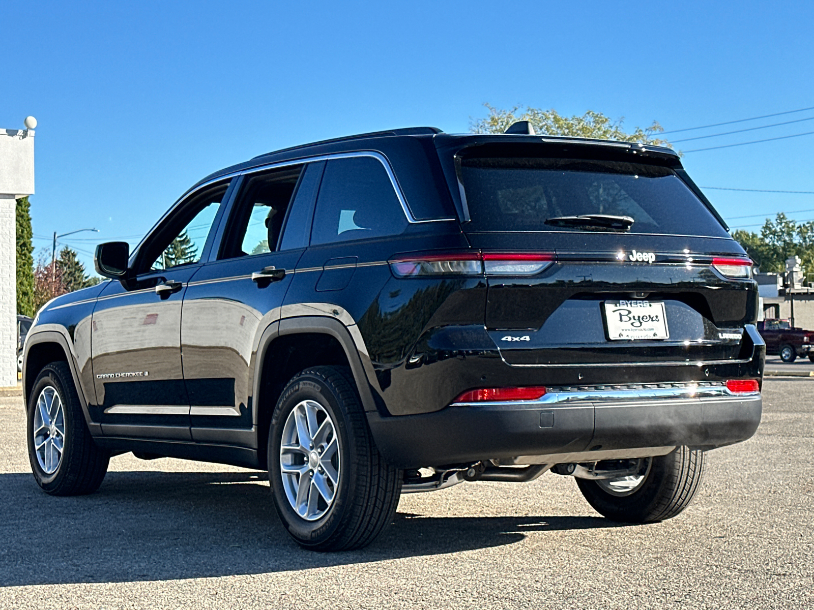 2025 Jeep Grand Cherokee Laredo X 4