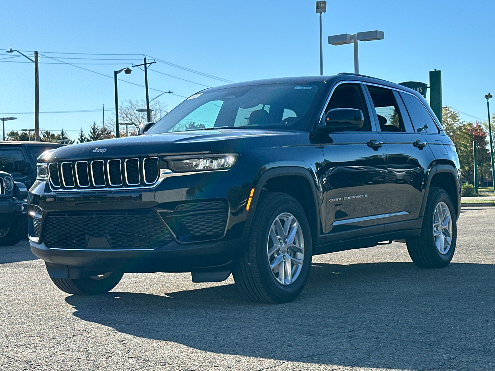 2025 Jeep Grand Cherokee Laredo X 5