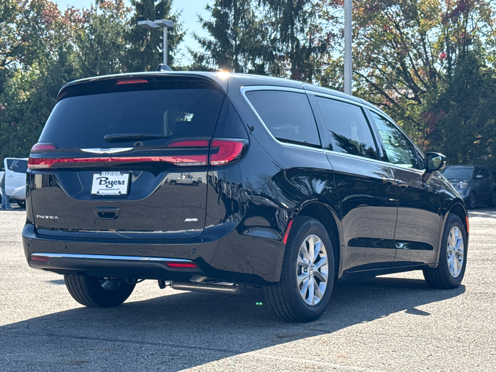 2025 Chrysler Pacifica  3