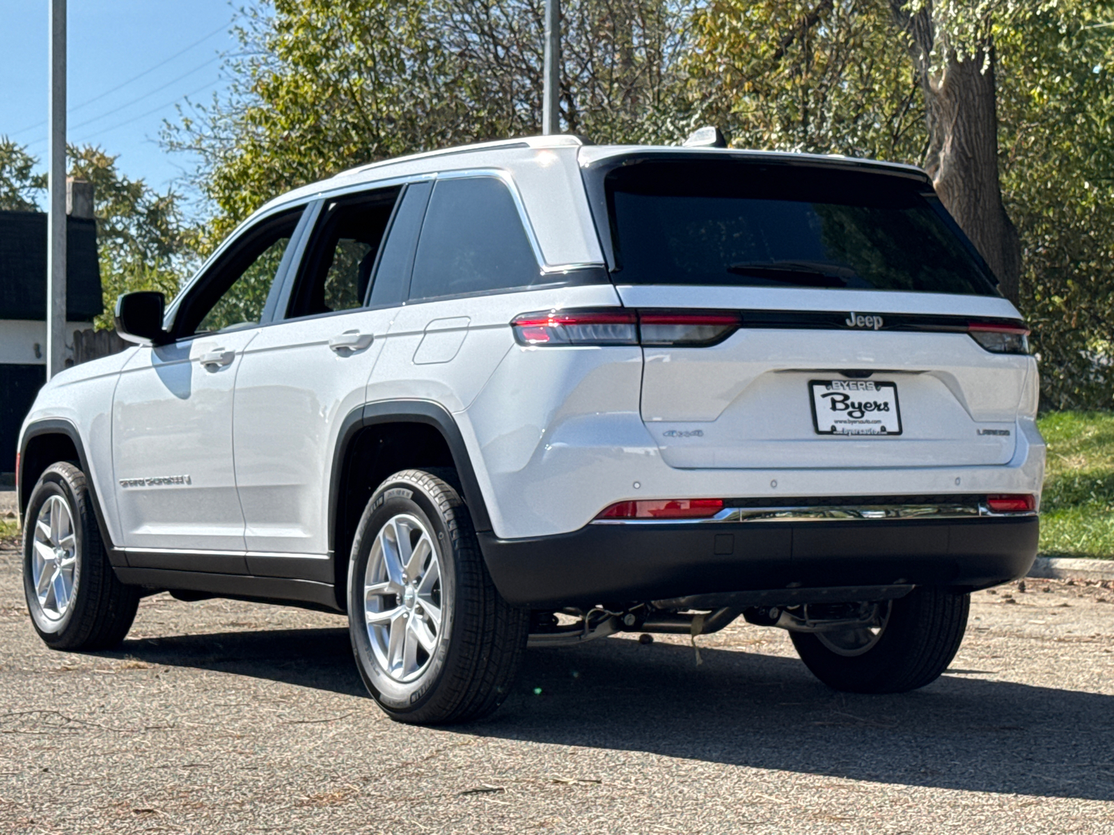 2025 Jeep Grand Cherokee Laredo 4