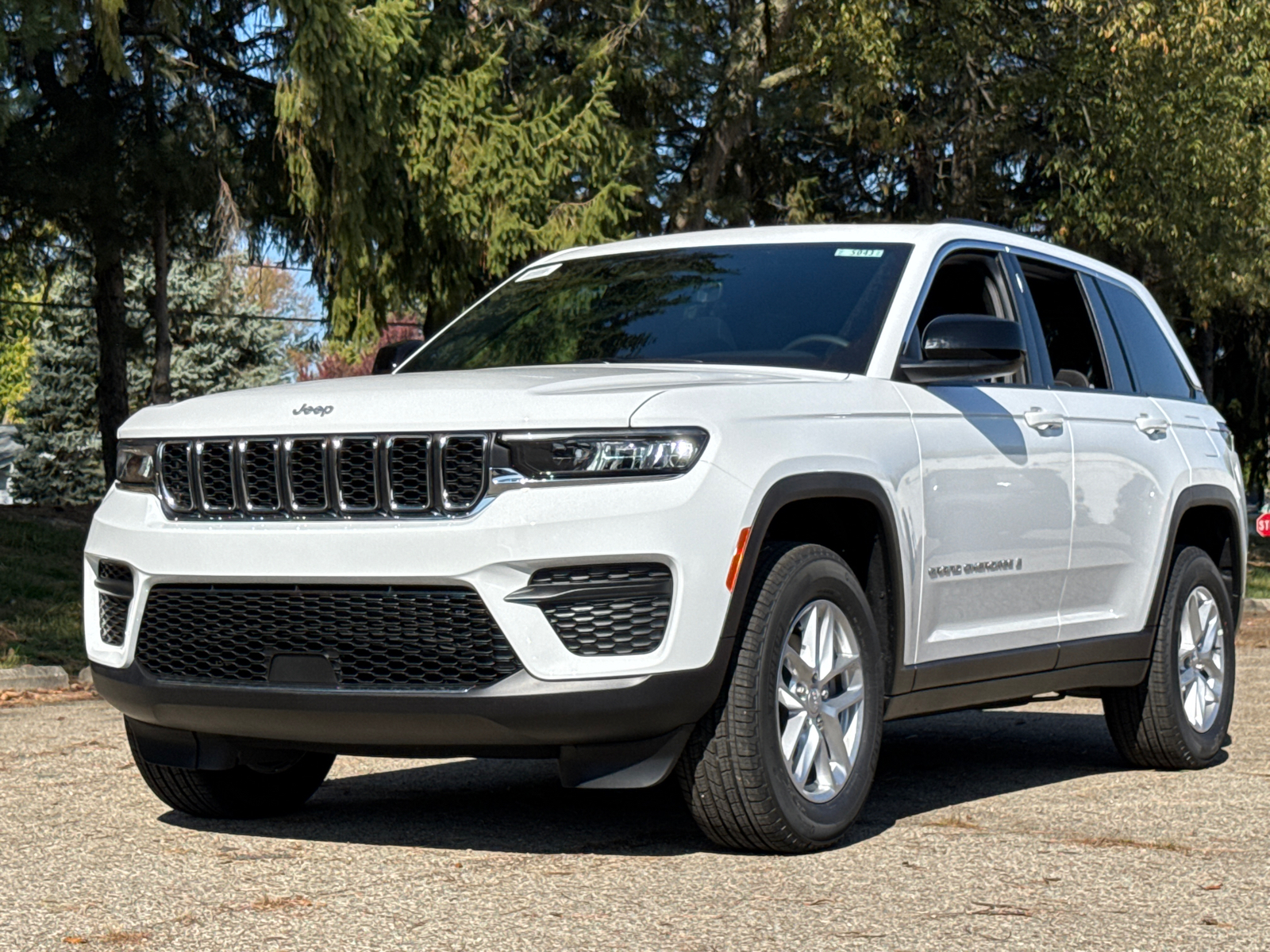 2025 Jeep Grand Cherokee Laredo 5