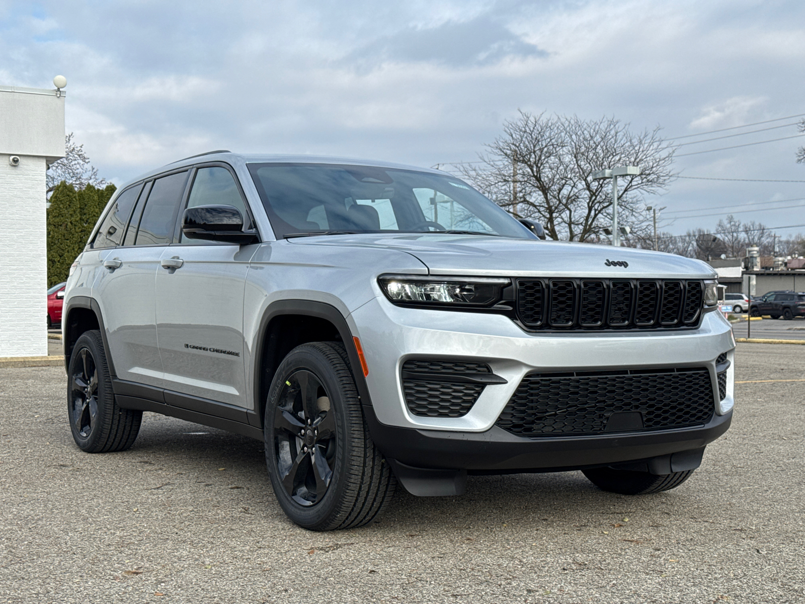 2025 Jeep Grand Cherokee Altitude X 1