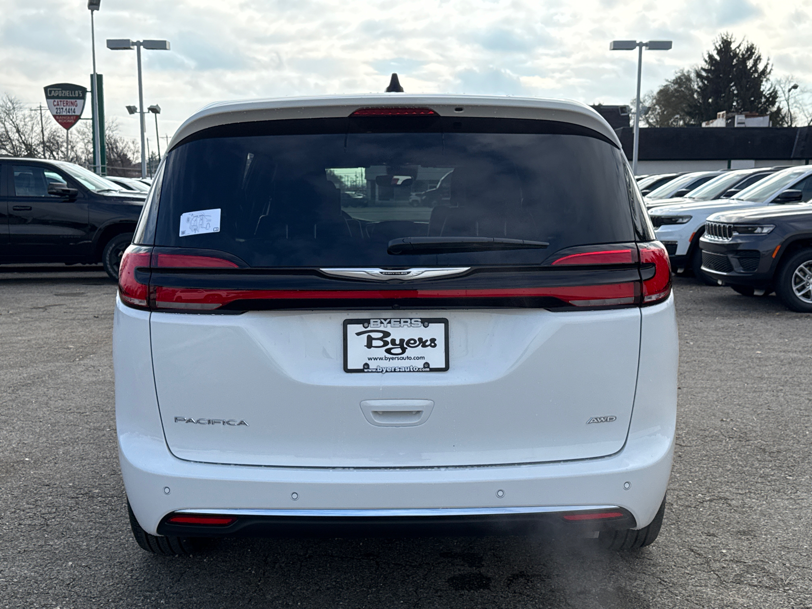 2025 Chrysler Pacifica Select AWD 34