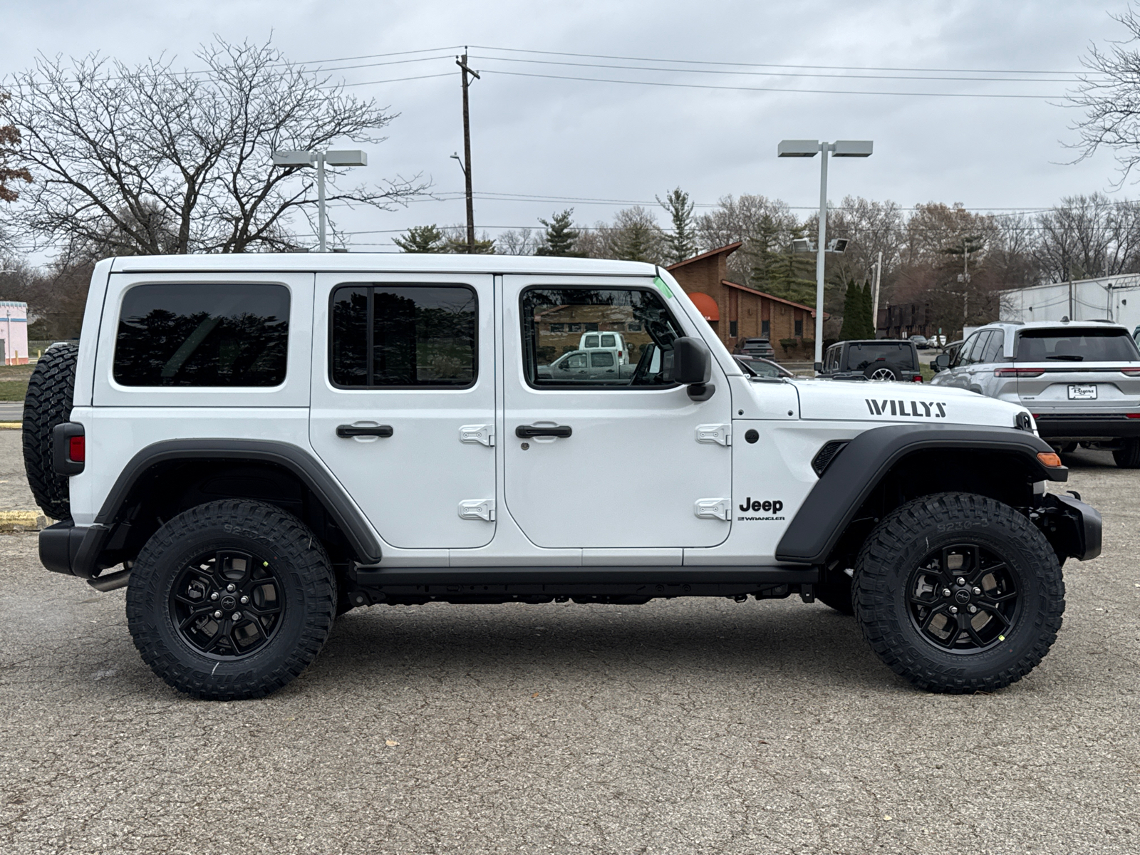 2025 Jeep Wrangler Willys 2