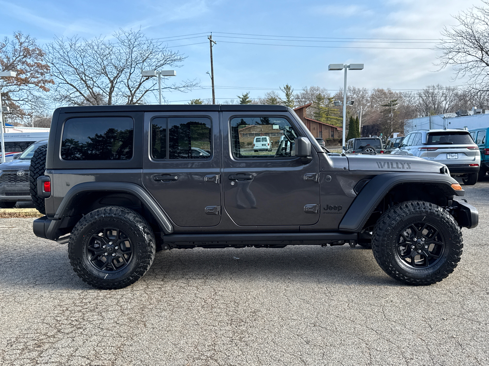 2025 Jeep Wrangler Willys 2