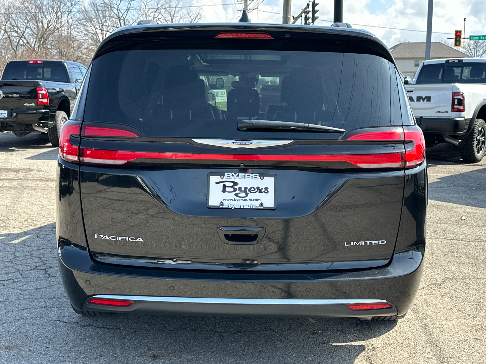 2022 Chrysler Pacifica Limited 35