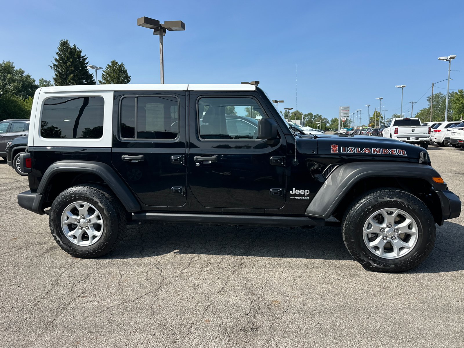 2021 Jeep Wrangler Unlimited Islander 2