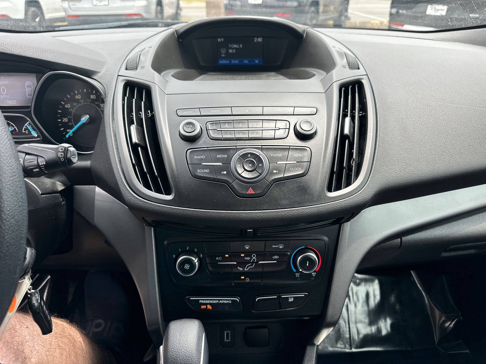 2019 Ford Escape S 17