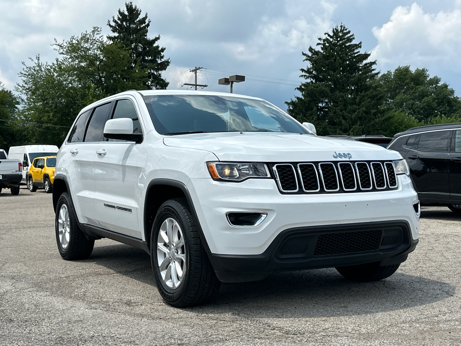 2022 Jeep Grand Cherokee WK Laredo E 1