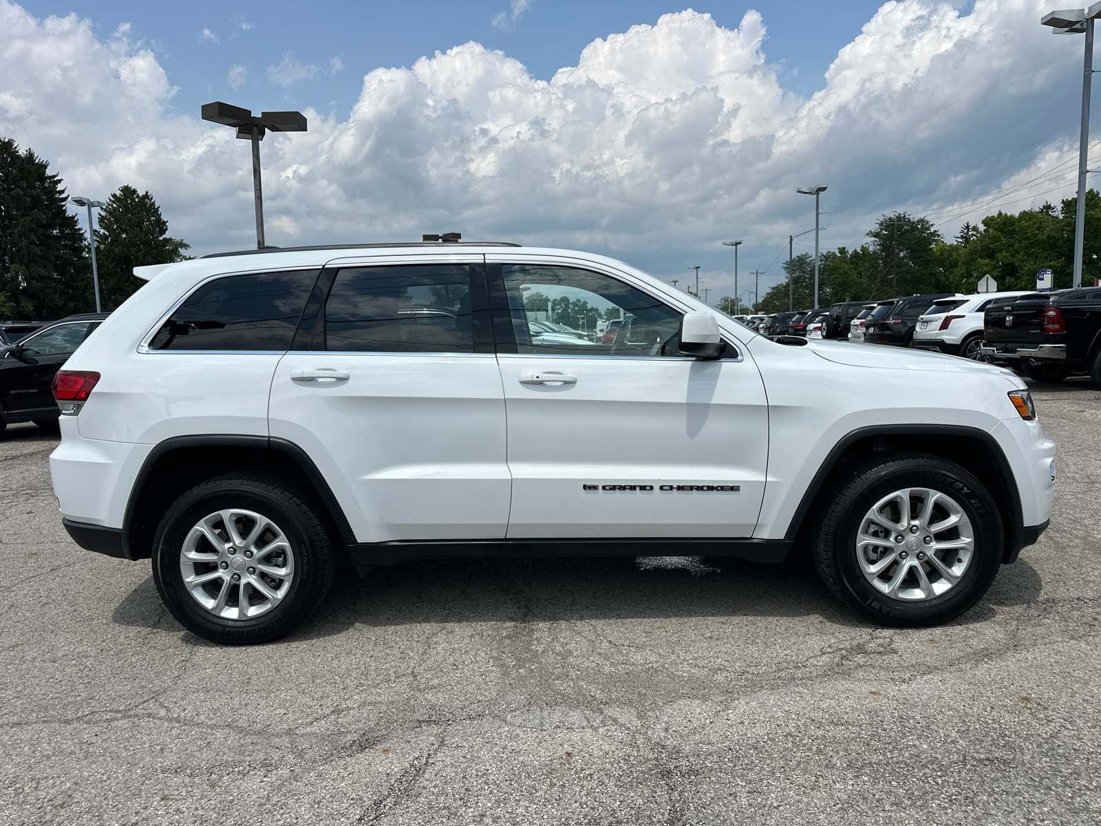 2022 Jeep Grand Cherokee WK Laredo E 2