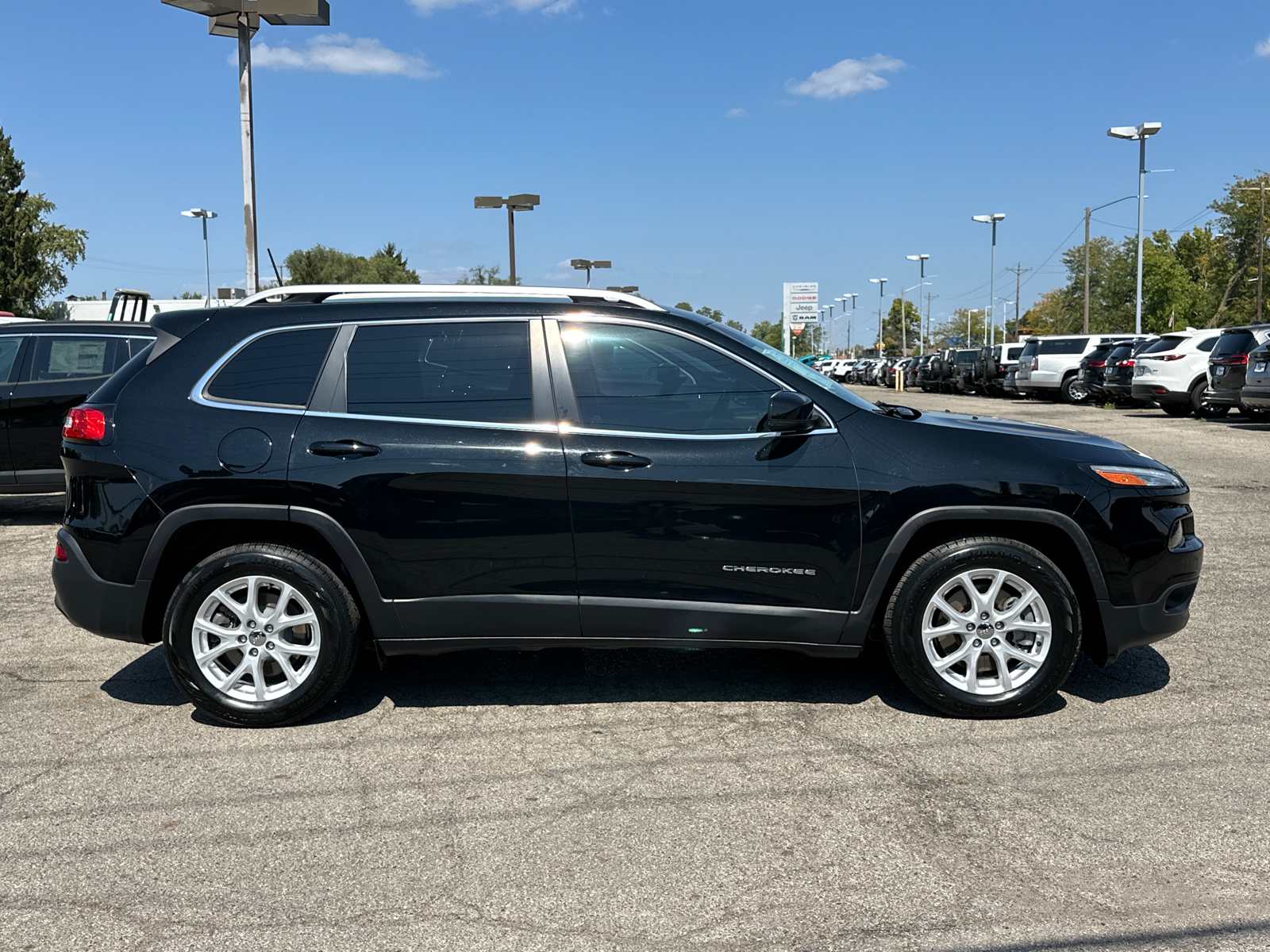 2018 Jeep Cherokee Latitude Plus 2