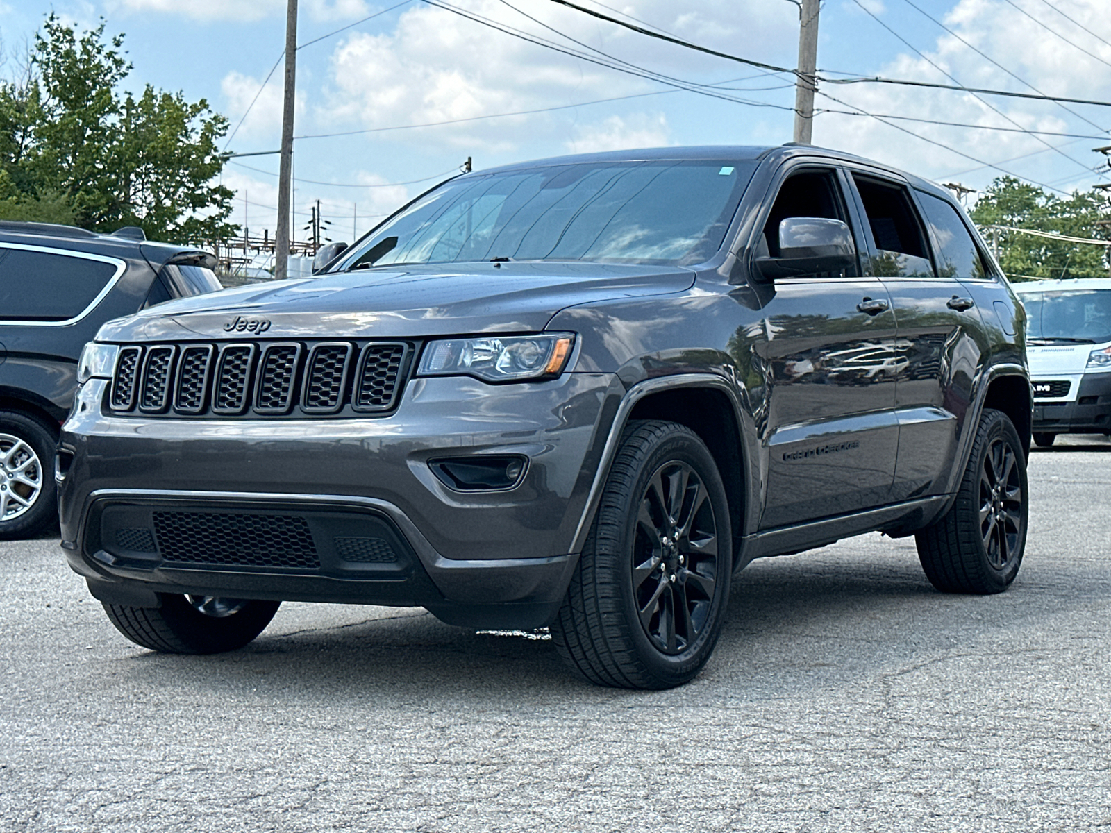 2019 Jeep Grand Cherokee Altitude 5