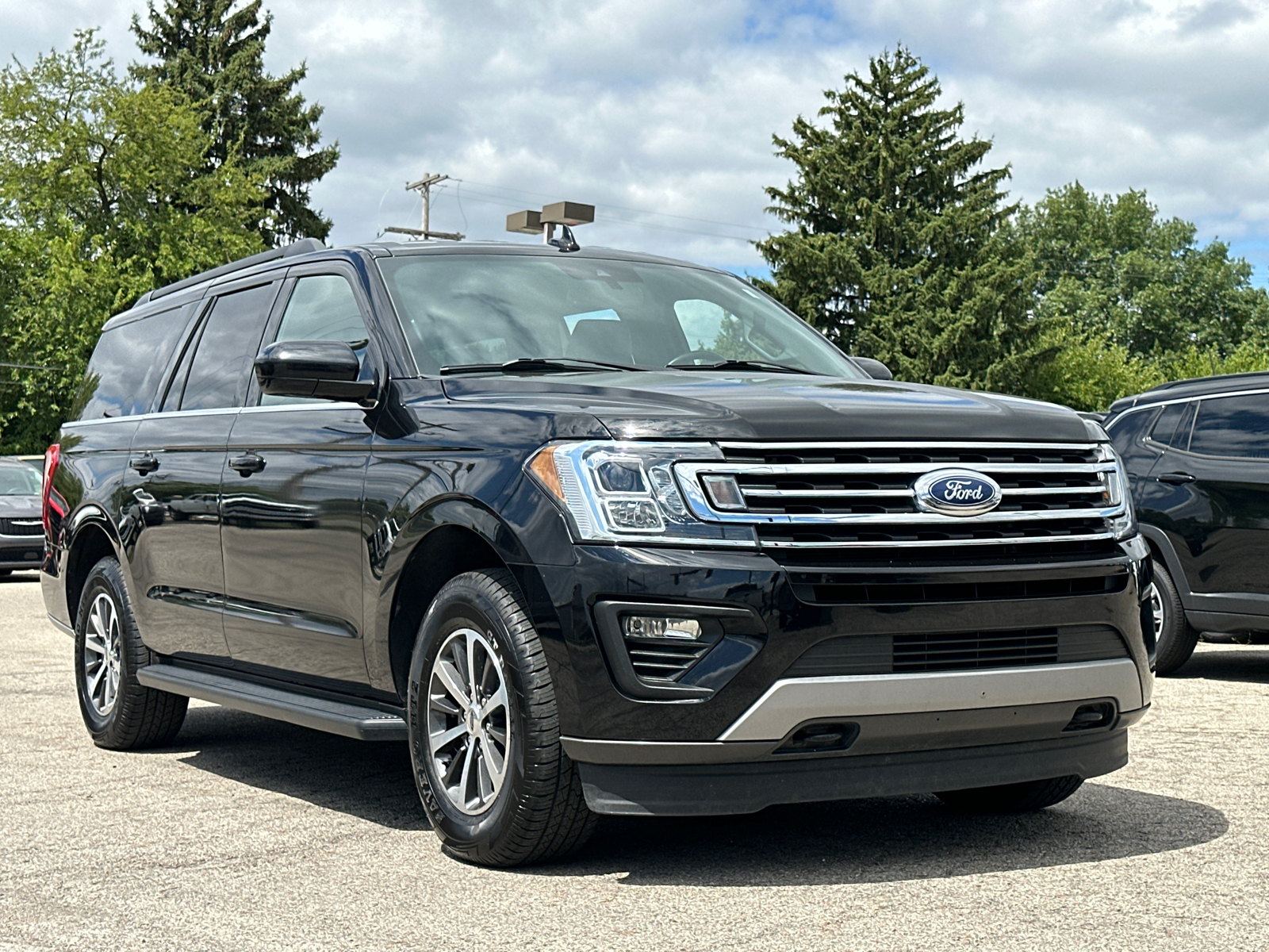 2021 Ford Expedition Max XLT 1