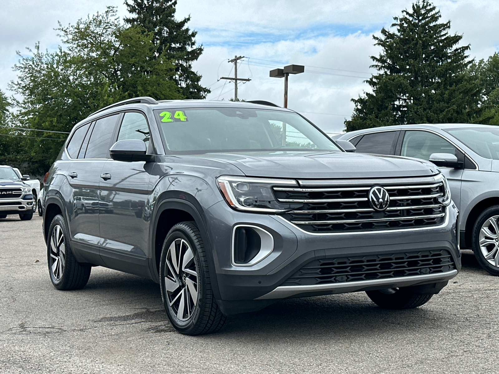 2024 Volkswagen Atlas 2.0T SE w/Technology 1