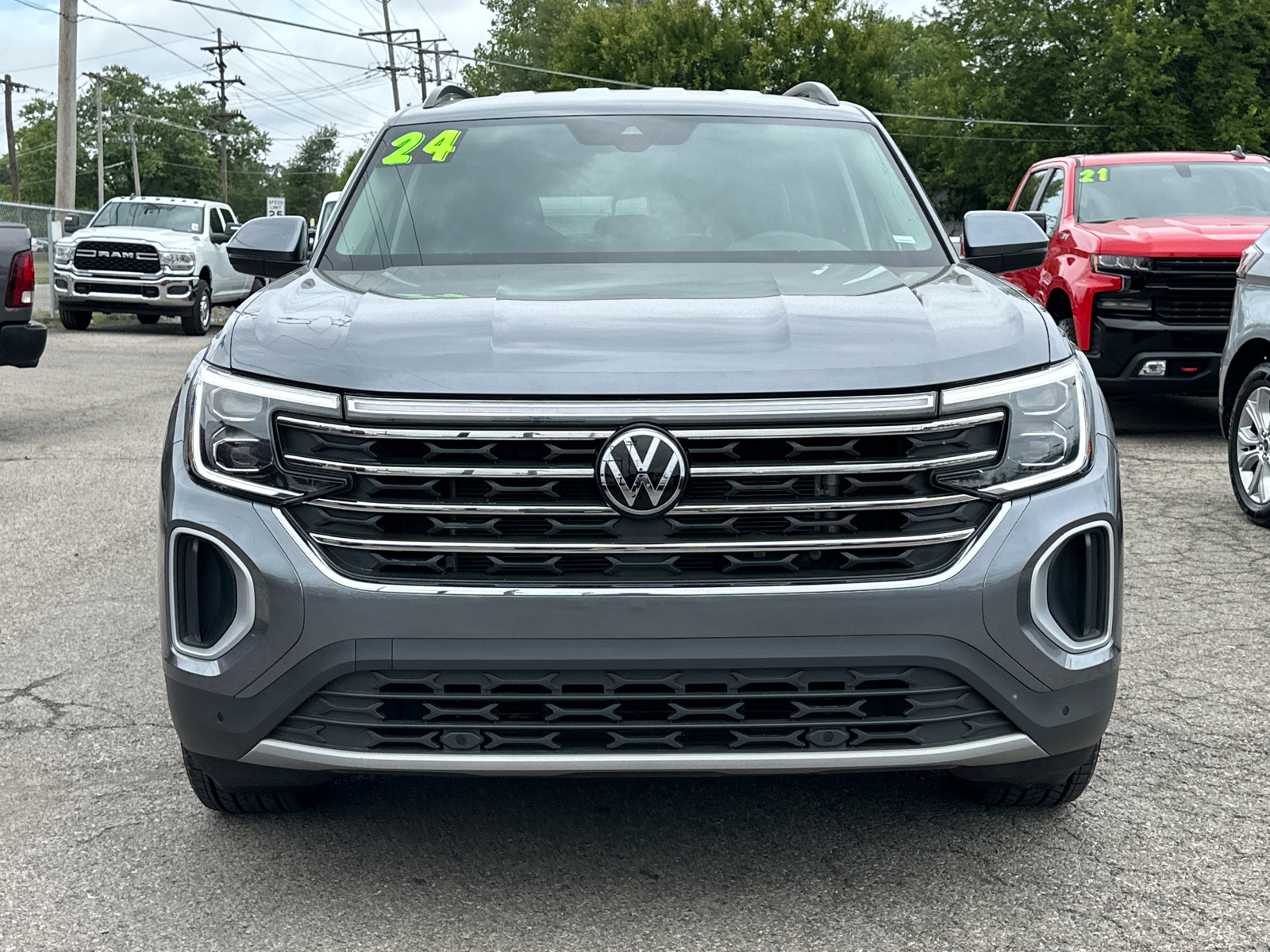 2024 Volkswagen Atlas 2.0T SE w/Technology 34