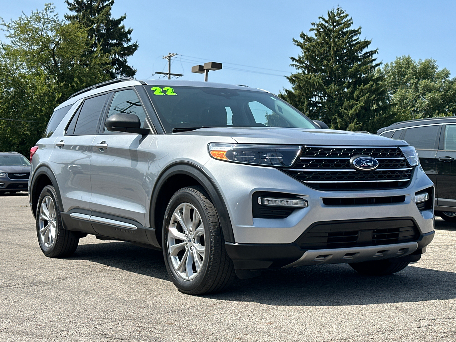 2022 Ford Explorer XLT 1