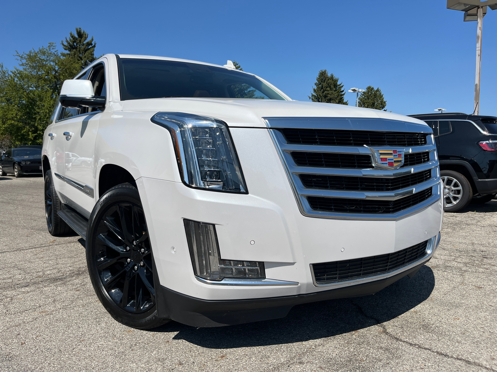 2017 Cadillac Escalade Luxury 1