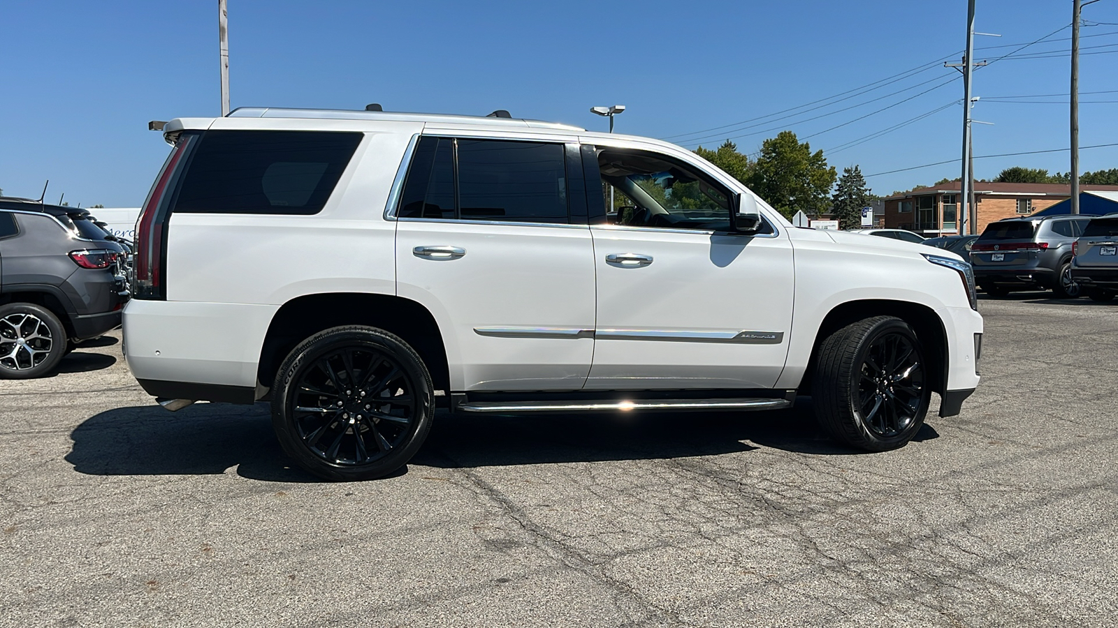 2017 Cadillac Escalade Luxury 3