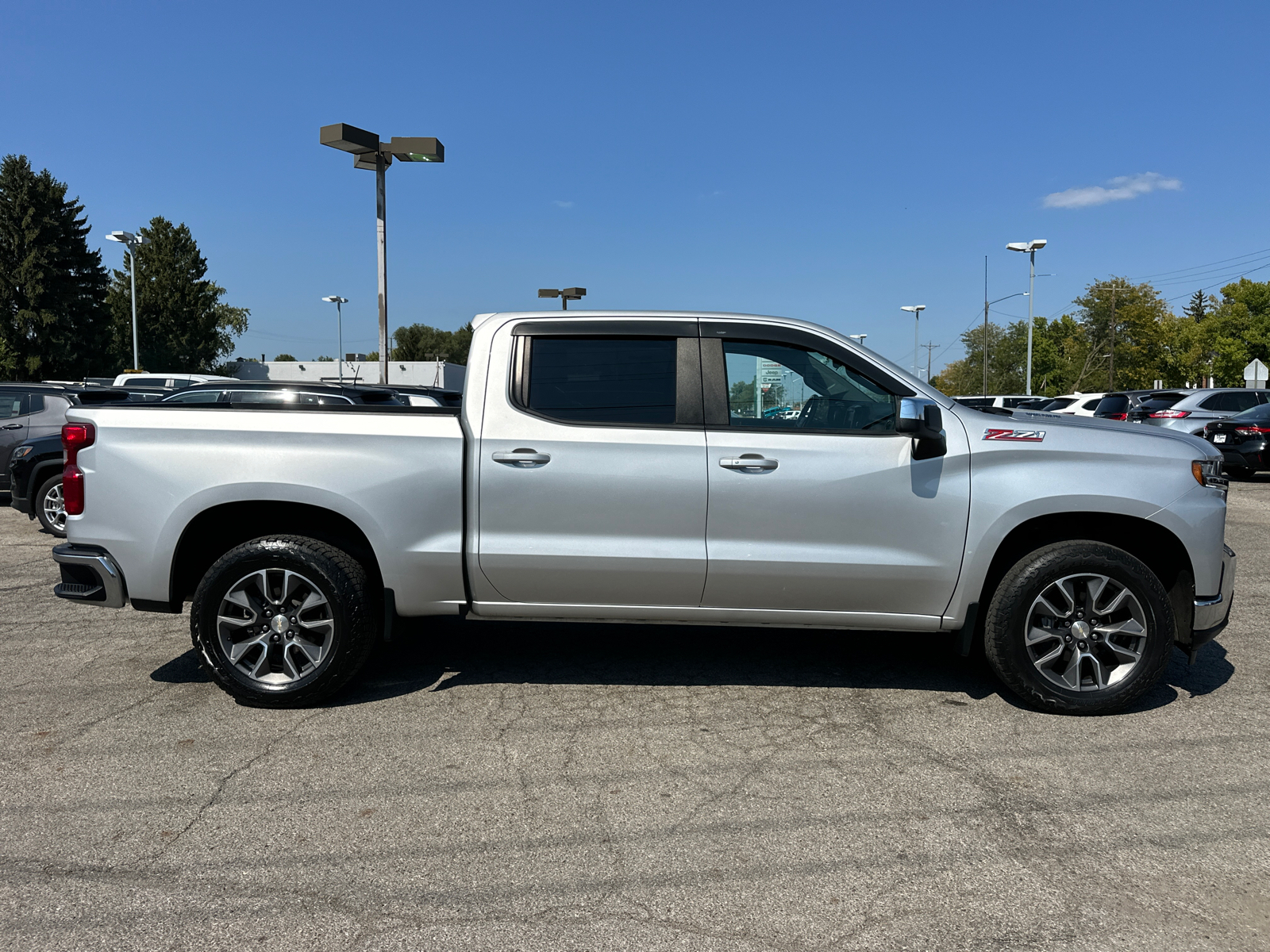 2021 Chevrolet Silverado 1500 LT 2