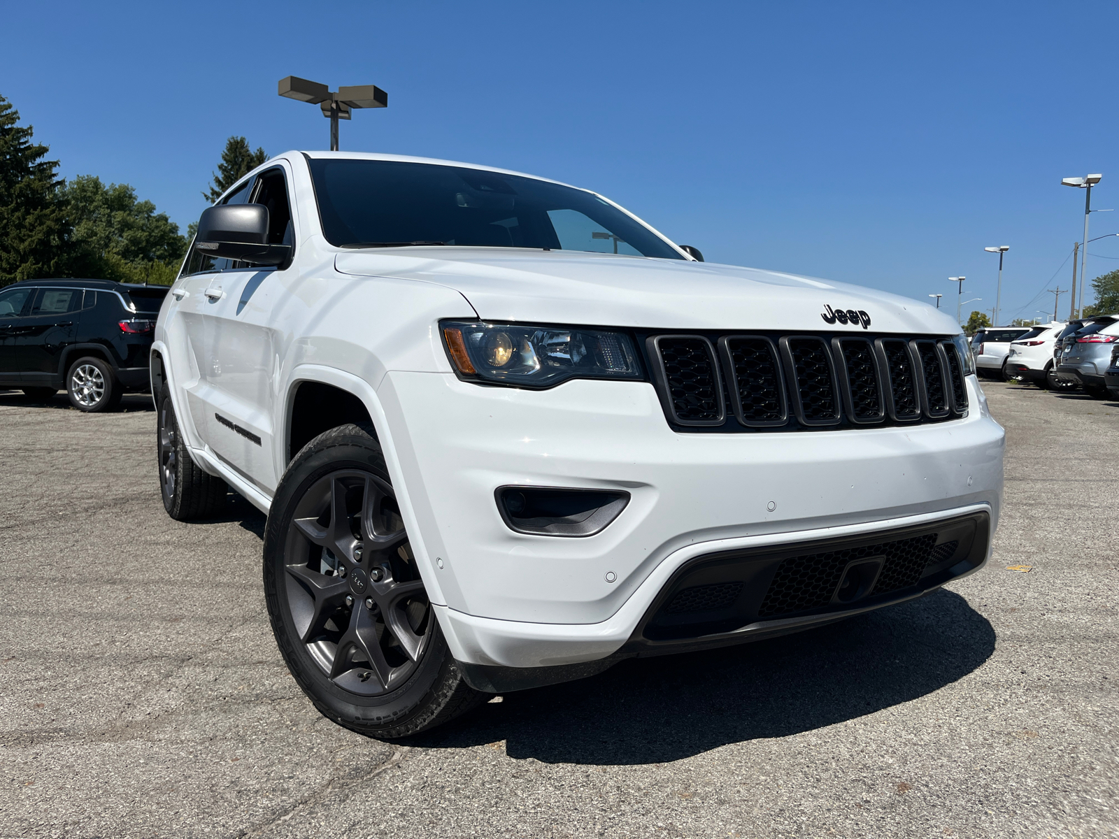 2021 Jeep Grand Cherokee 80th Anniversary Edition 1