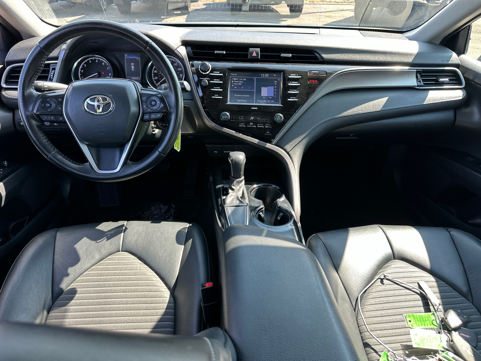 2020 Toyota Camry SE 7