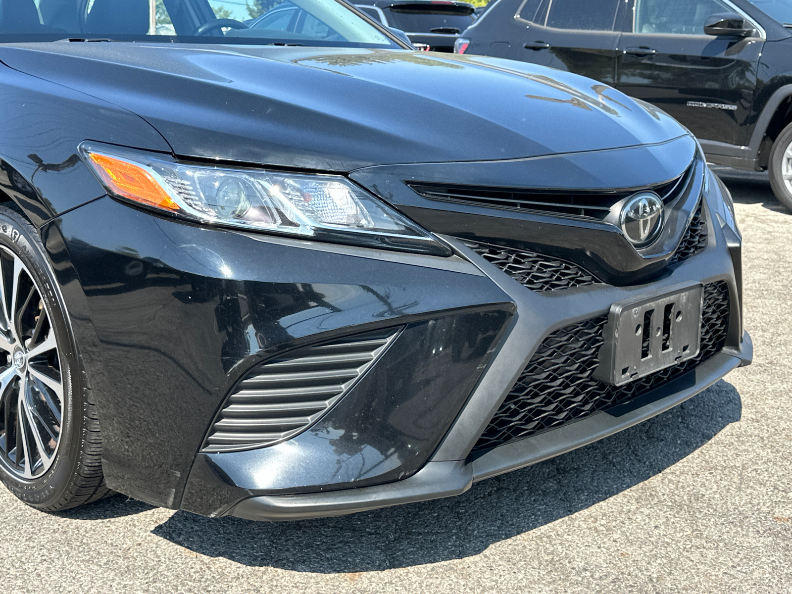 2020 Toyota Camry SE 31