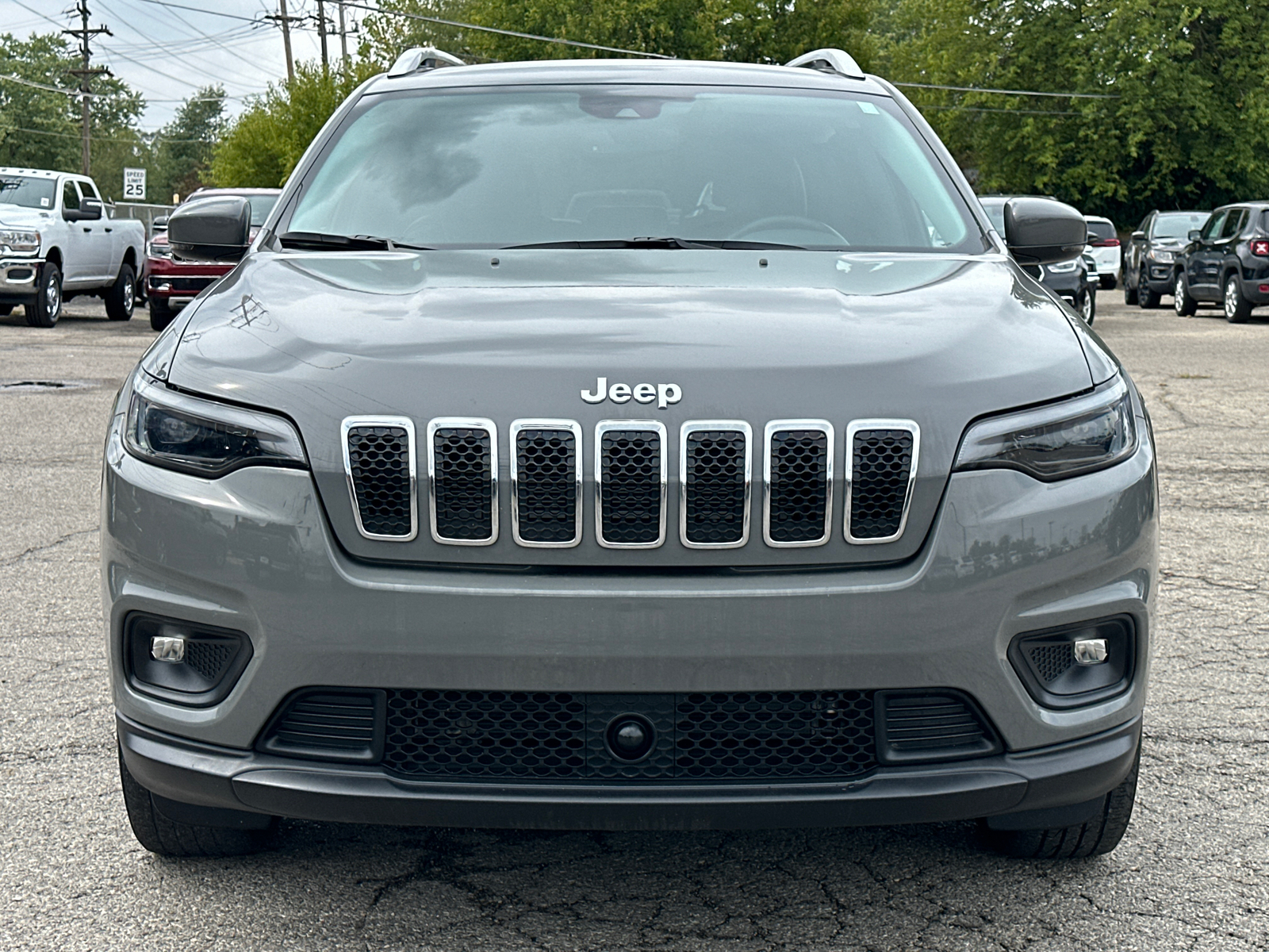 2021 Jeep Cherokee Latitude Lux 34