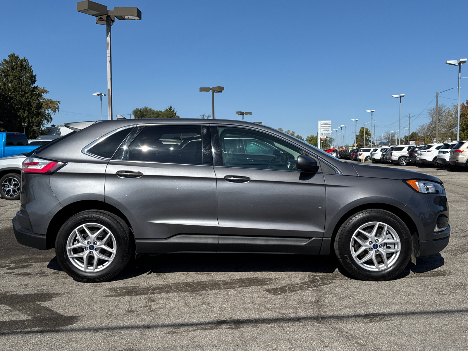 2021 Ford Edge SEL 2